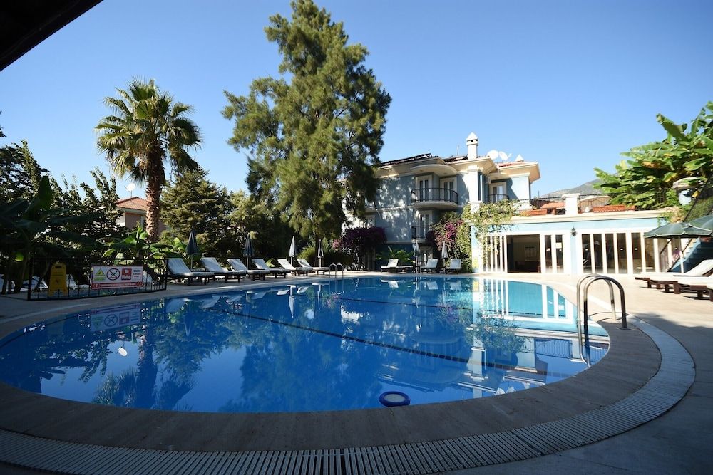 Antas Deluxe Apartments 1