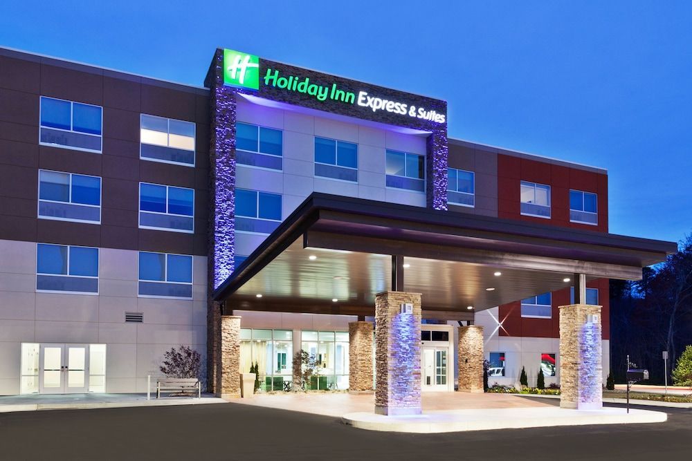 Holiday Inn Express & Suites CARTERSVILLE by IHG 1
