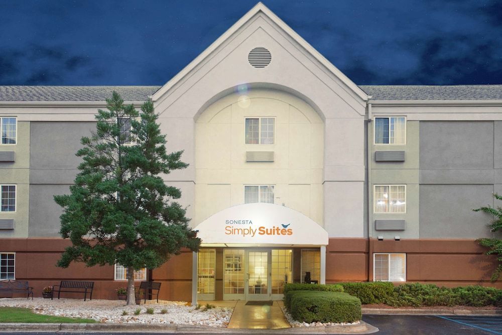 Sonesta Simply Suites Birmingham Hoover 1