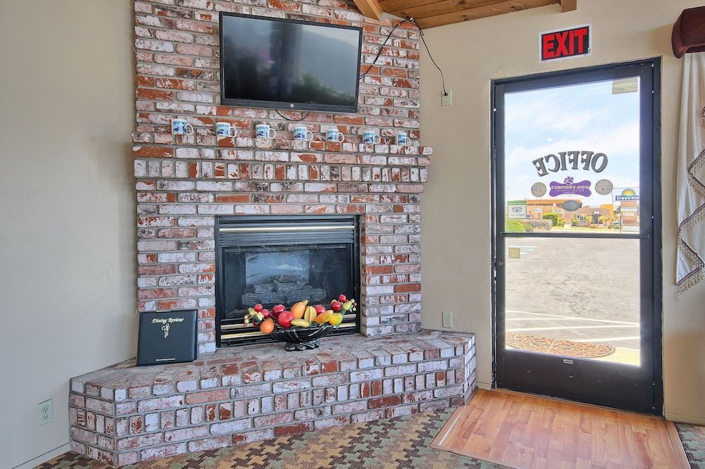 Silver Surf Motel 2