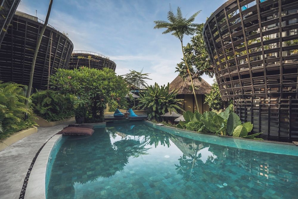 Canggu Cabana Beach Resort by Ini Vie Hospitality 1