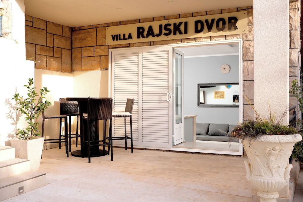Beachfront Villa near Zlatni rat 2