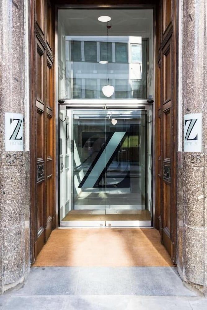 The Z Hotel City 1