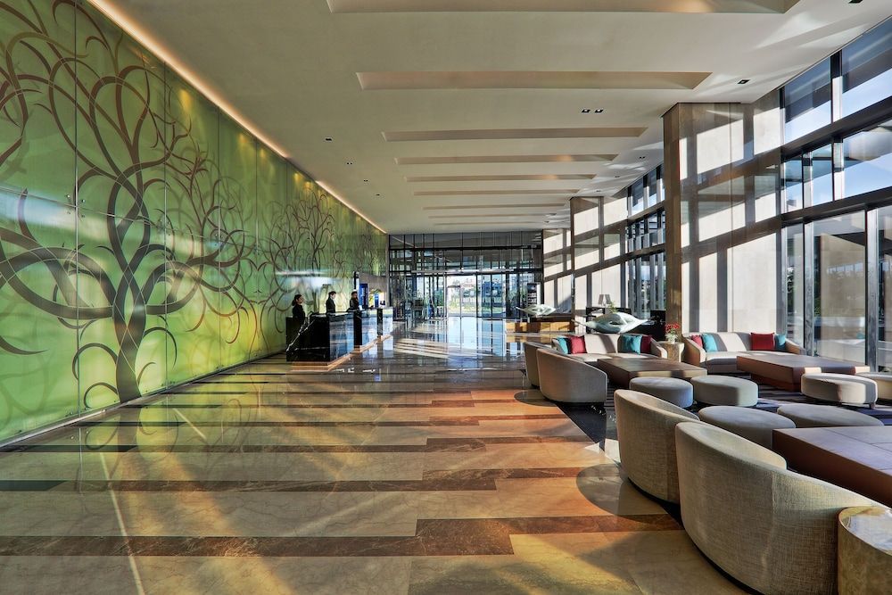Novotel Kolkata Hotel and Residences 2
