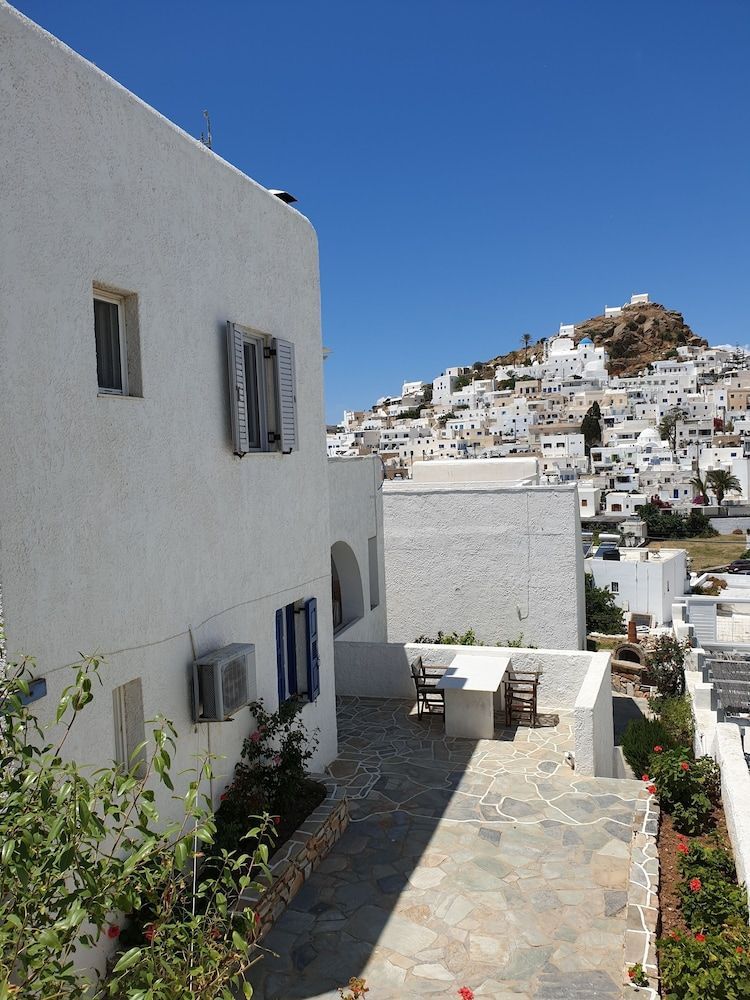 Aphrodite Hotel & Apartments 1