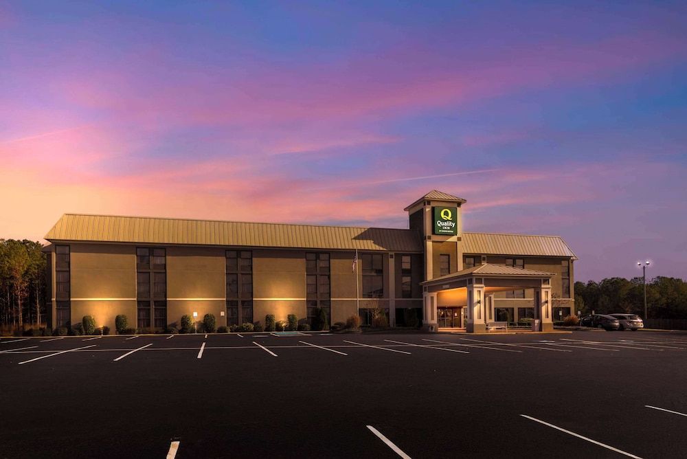 Quality Inn Valley - West Point 1