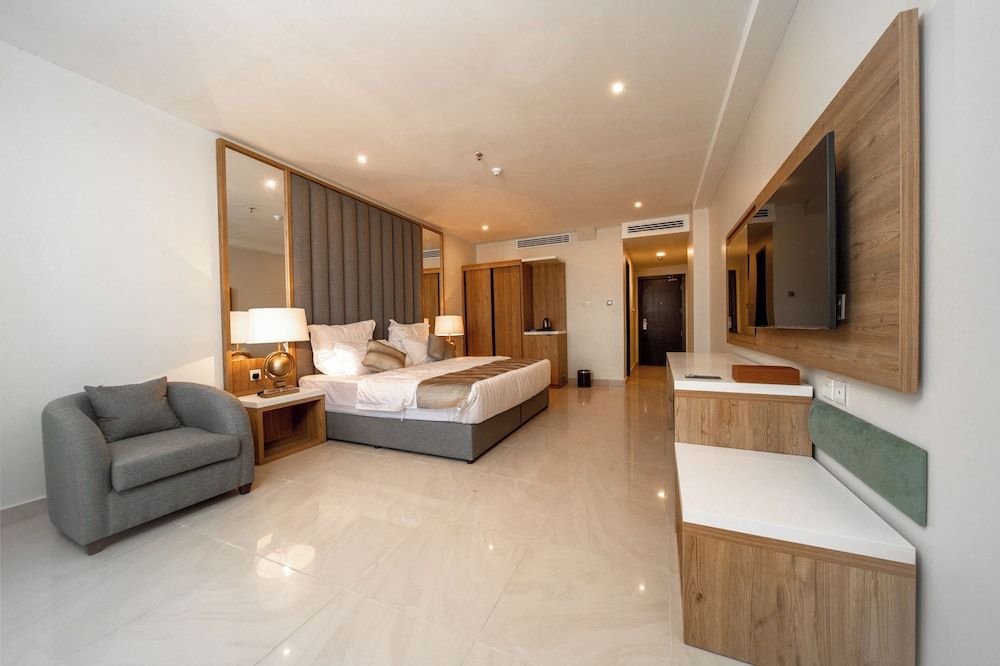 Continent Hotel Al Uqayr 1