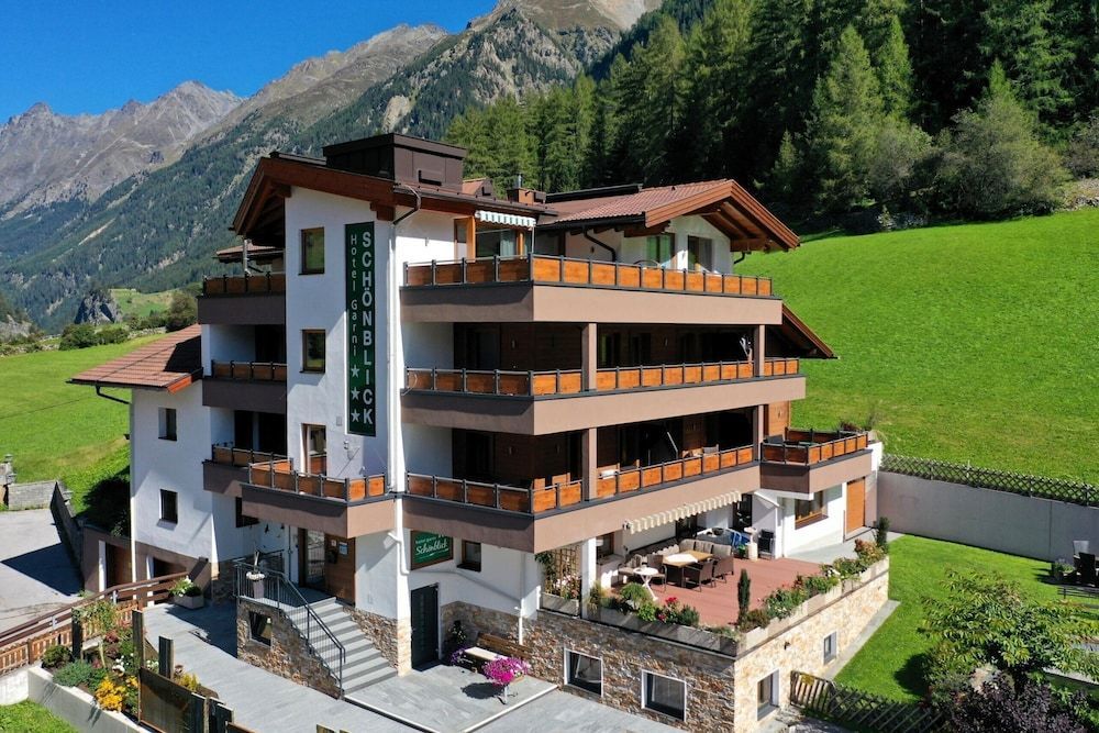 Hotel Garni Schönblick 1