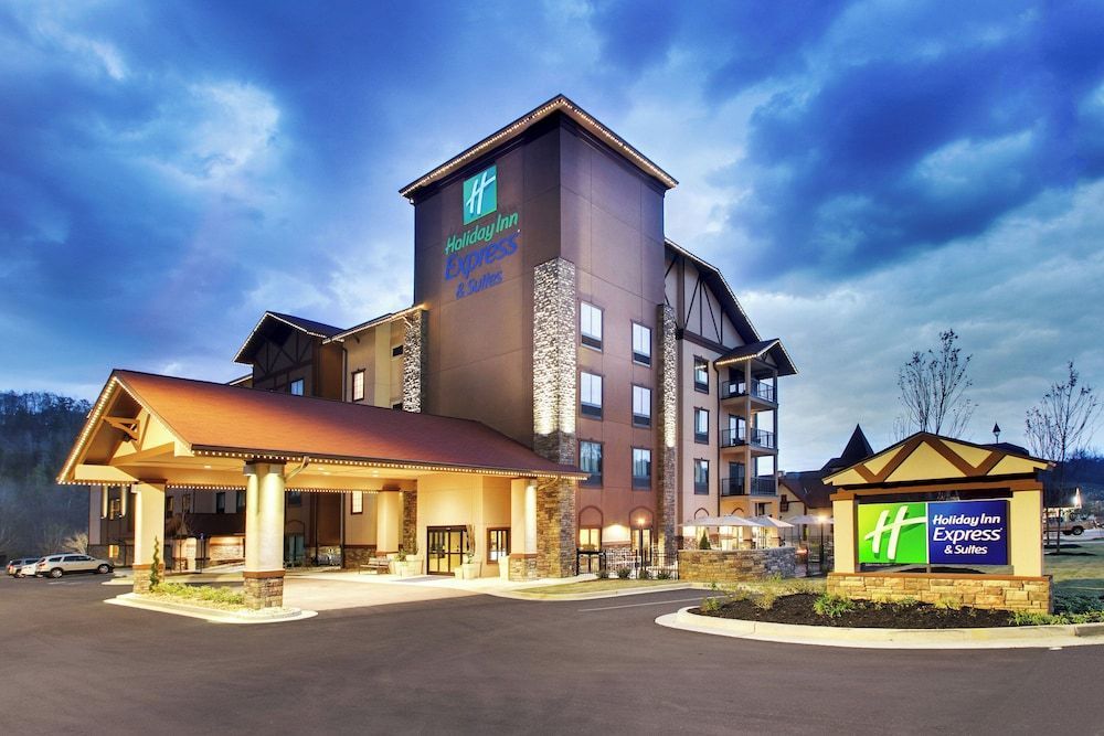 Holiday Inn Express & Suites HELEN by IHG 1