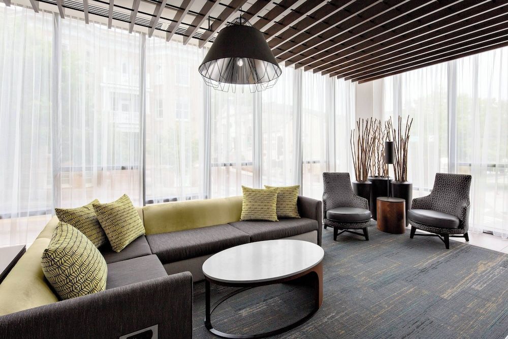 Courtyard by Marriott Knoxville Downtown 1