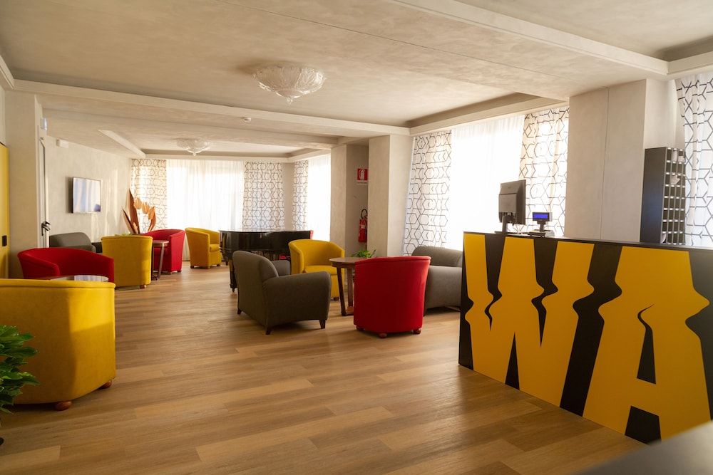 Wave Hotel 1