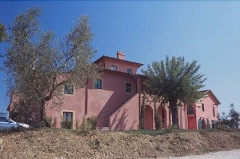 Fattoria Santa Lucia Borgo alla Cantina 1
