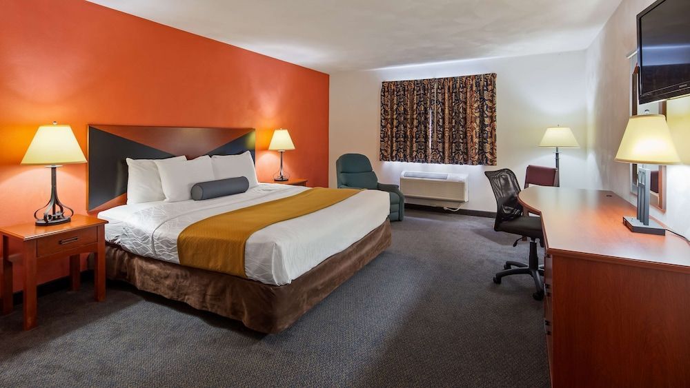 SureStay Hotel by Best Western Greenville 1