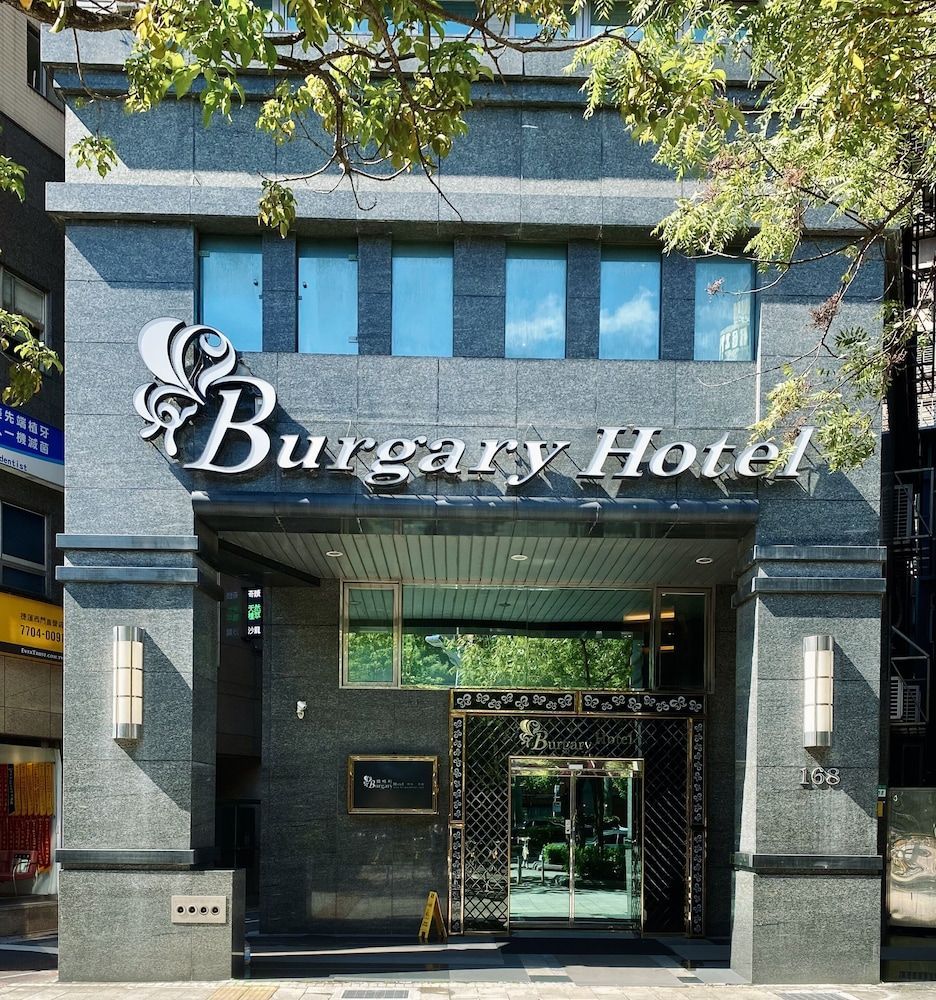 Burgary Hotel 1