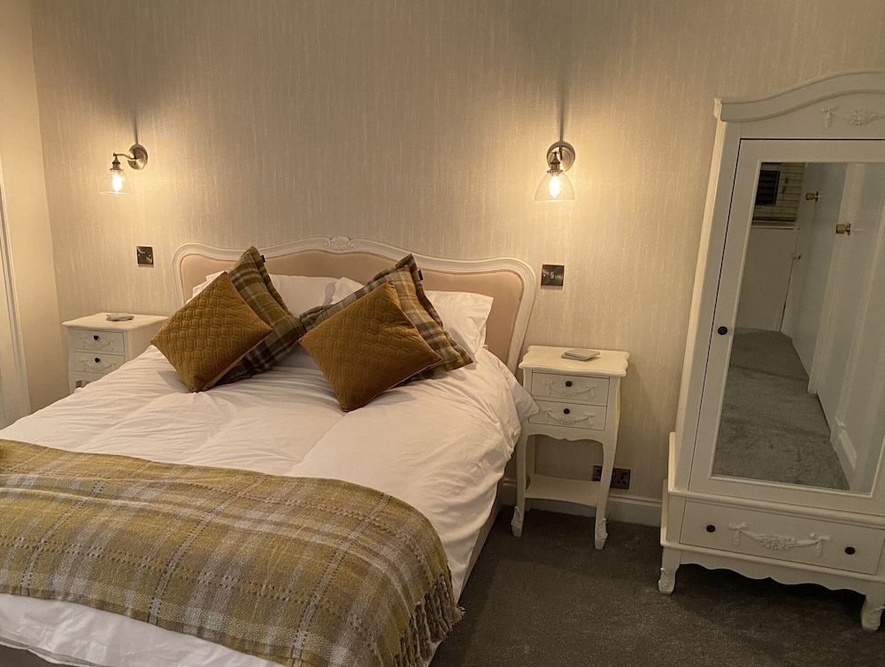 The Covenanter Hotel 2
