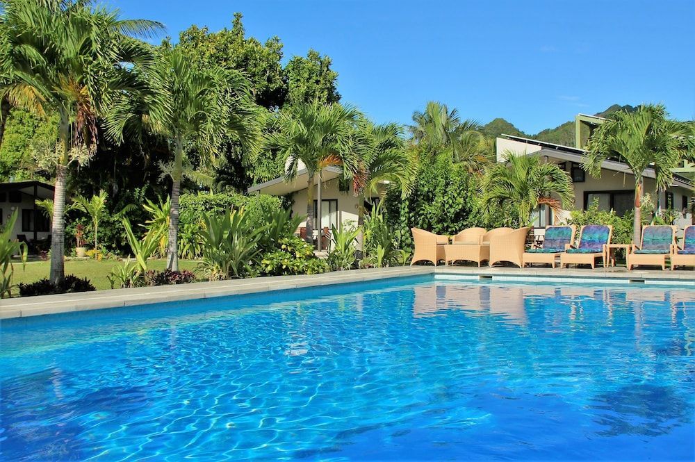 Muri Beach Resort 1