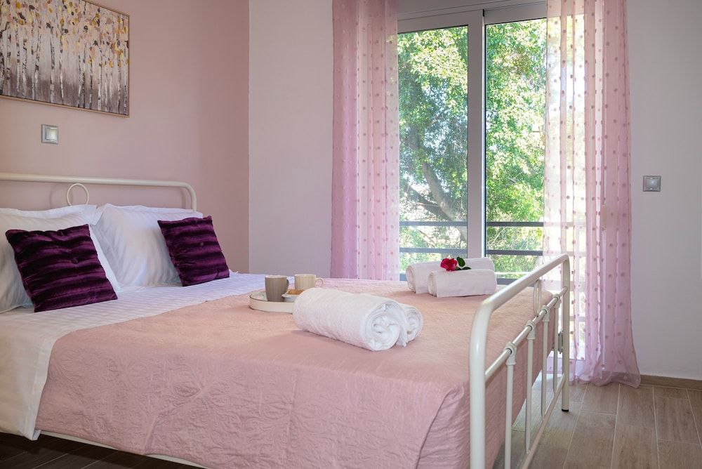 Filerimos City Center Apt in Ialysos Rhodes 2