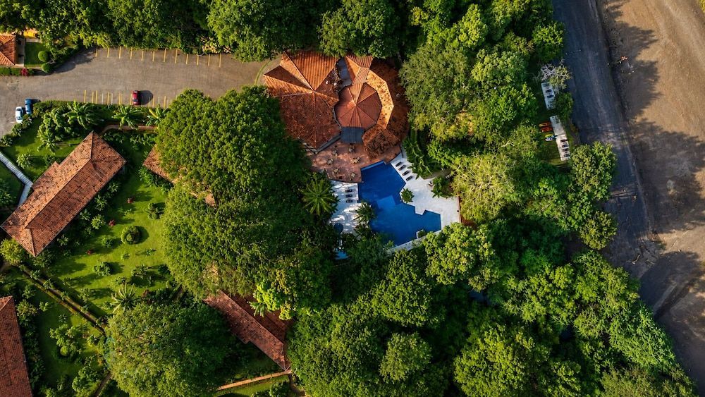 Papagayo Golden Palms Beachfront Hotel 1