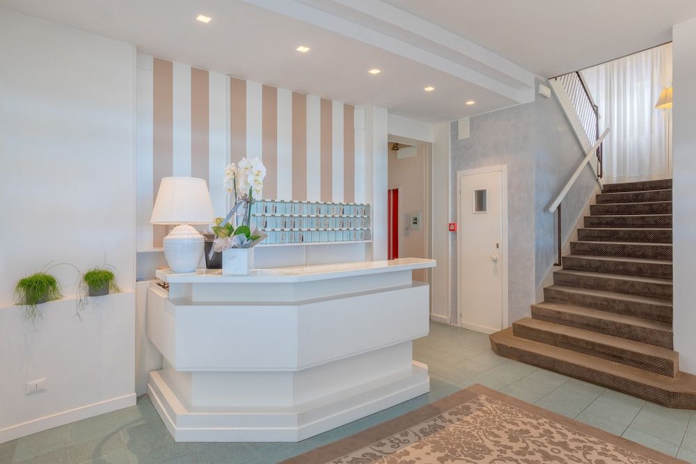 Hotel Sanremo 2
