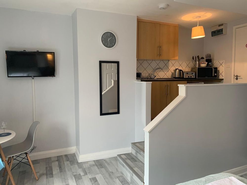 Grey Stone Studio Apartments 2