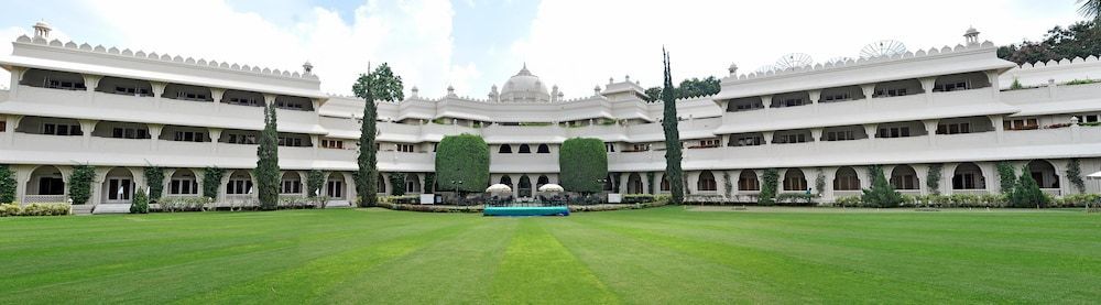 Gateway Aurangabad - Chhatrapati Sambhaji Nagar 1