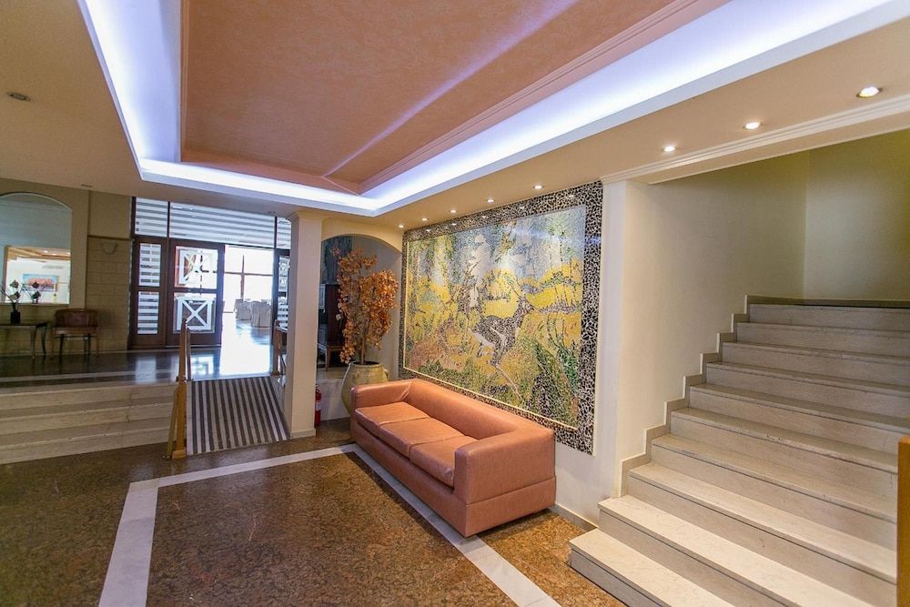 Tzaki hotel & restaurant Patras 2