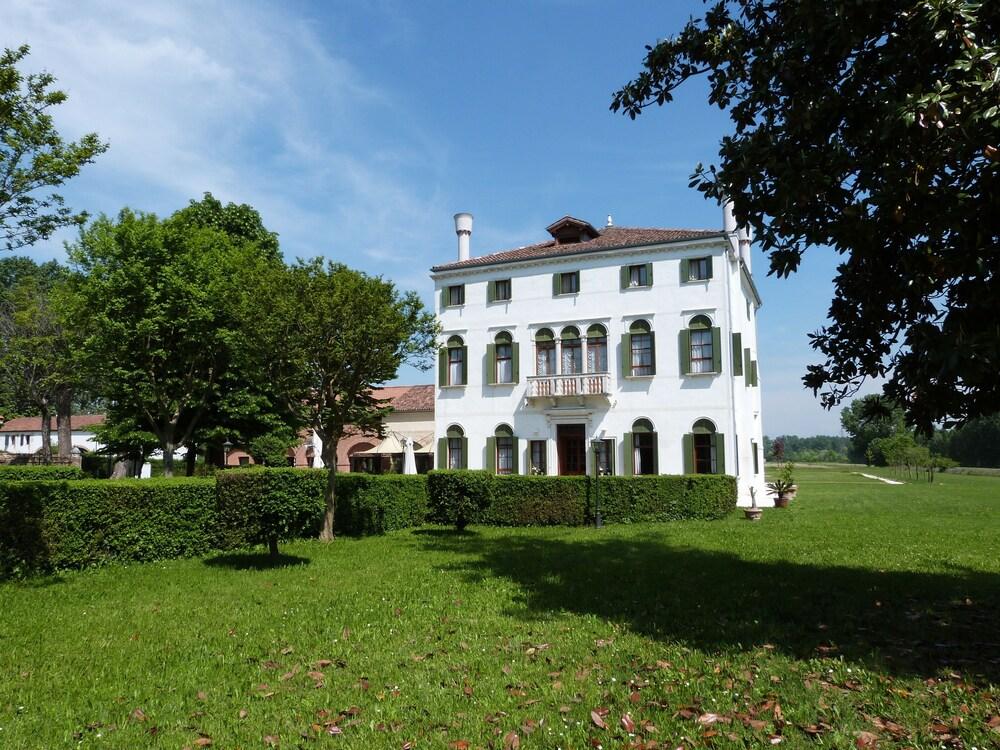 Villa Martin Hotel 2