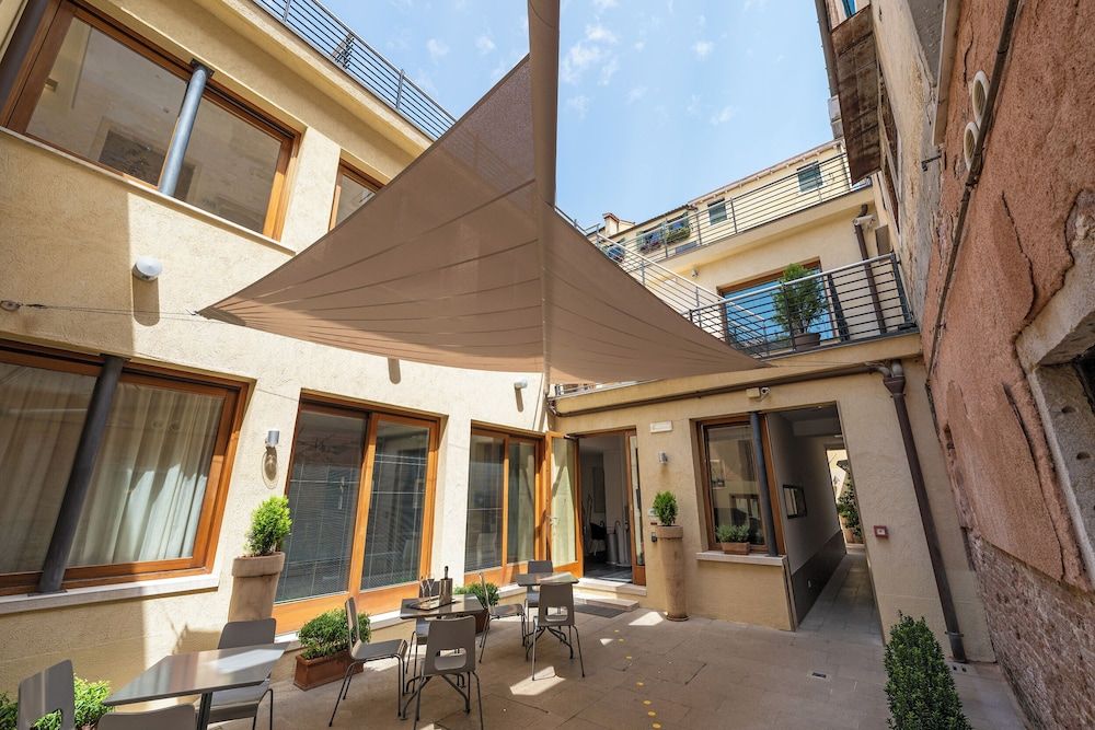 Ca' Pozzo Inn 1