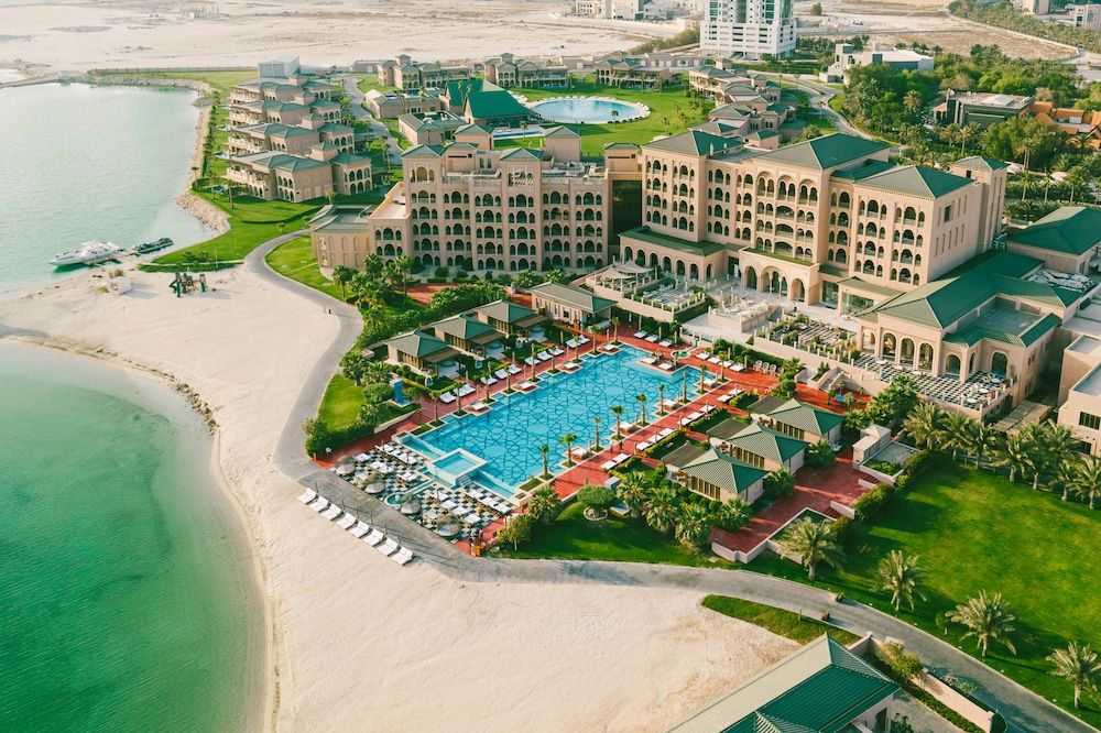 Royal Saray Resort 1