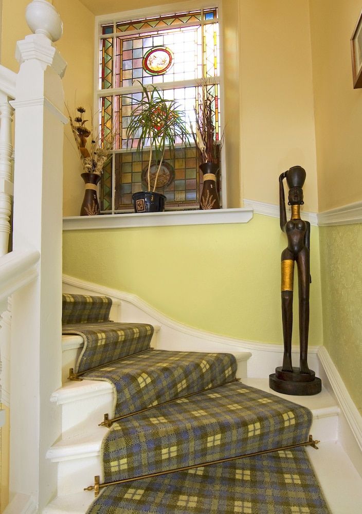 Knap Guest House 2
