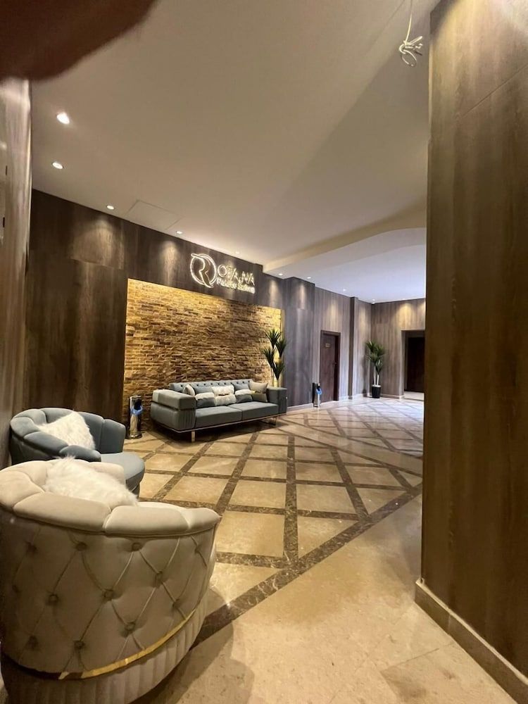 Rotana Palace Suites 1