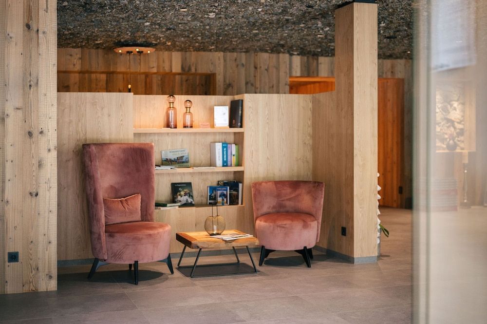 Weingut & Genusshotel Spitalerhof Superior 2