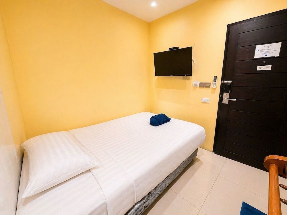 Sukhum Khaosan Au Bon Hostel 2