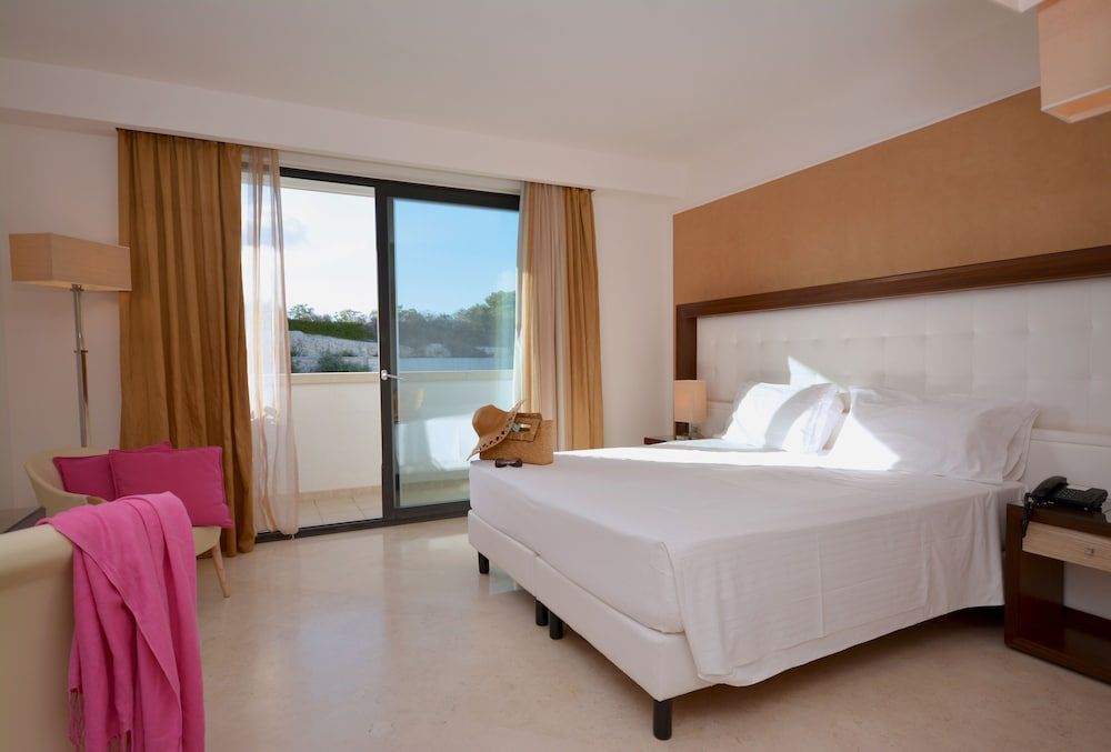 Apulia Hotel Vittoria Resort Pool & SPA 2