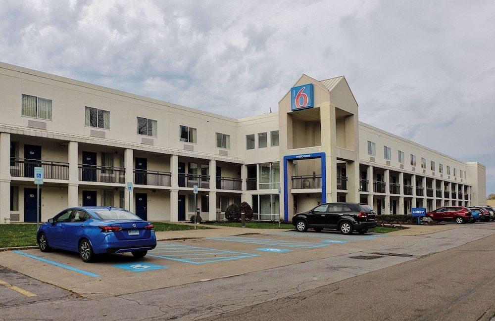 Motel 6 Buffalo, NY - Airport - Williamsville 1