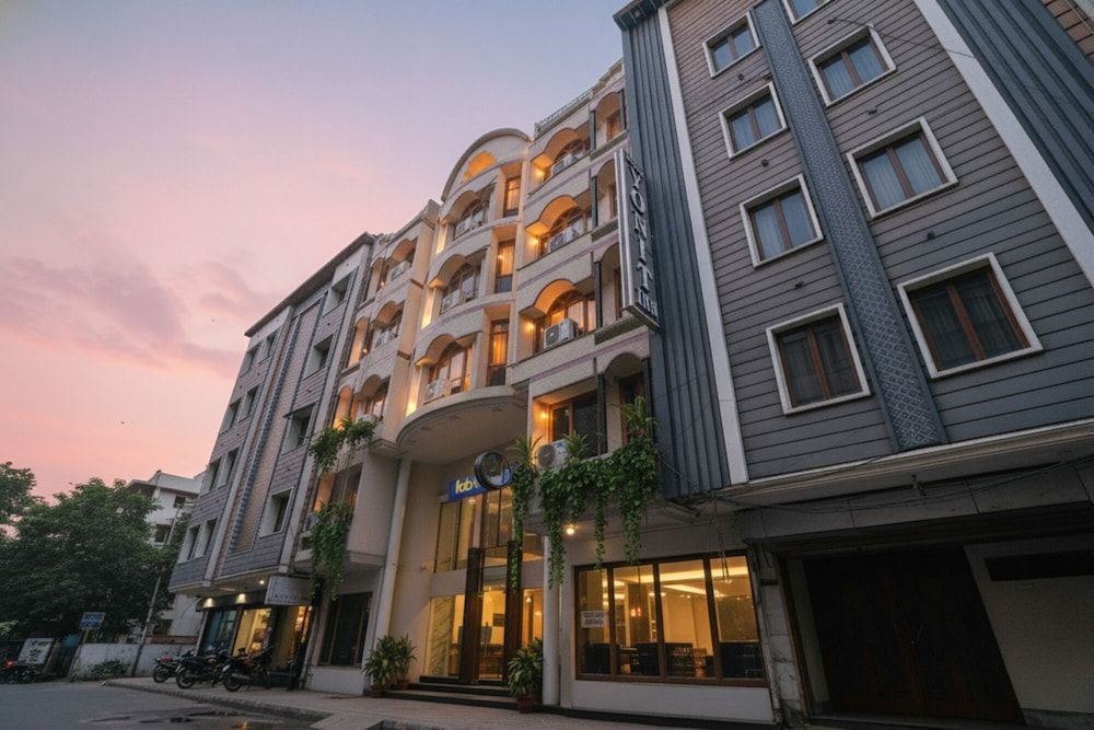 Fabhotel Alpine Tree 1