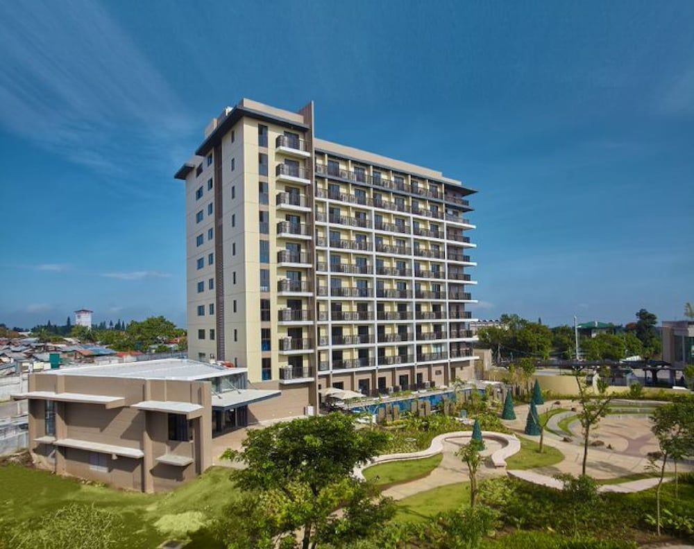 Quest Hotel Tagaytay 1
