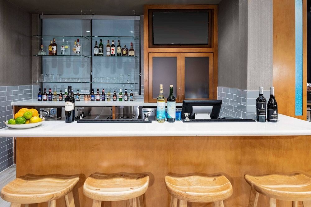 SpringHill Suites by Marriott Kansas City Plaza 2