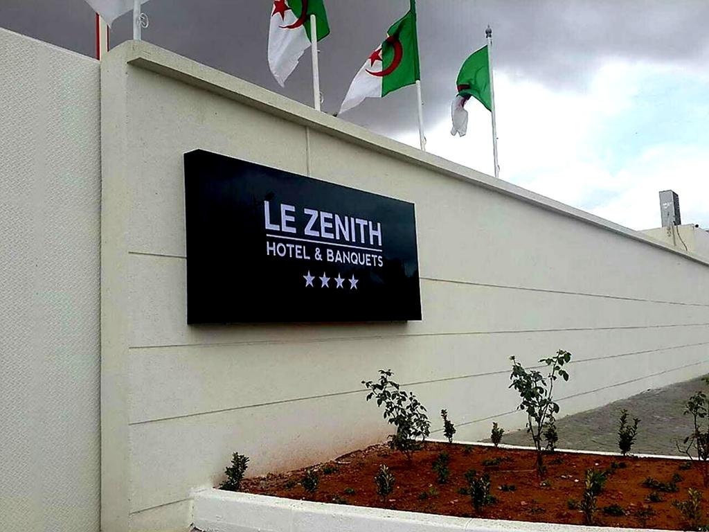 LE ZENITH 1