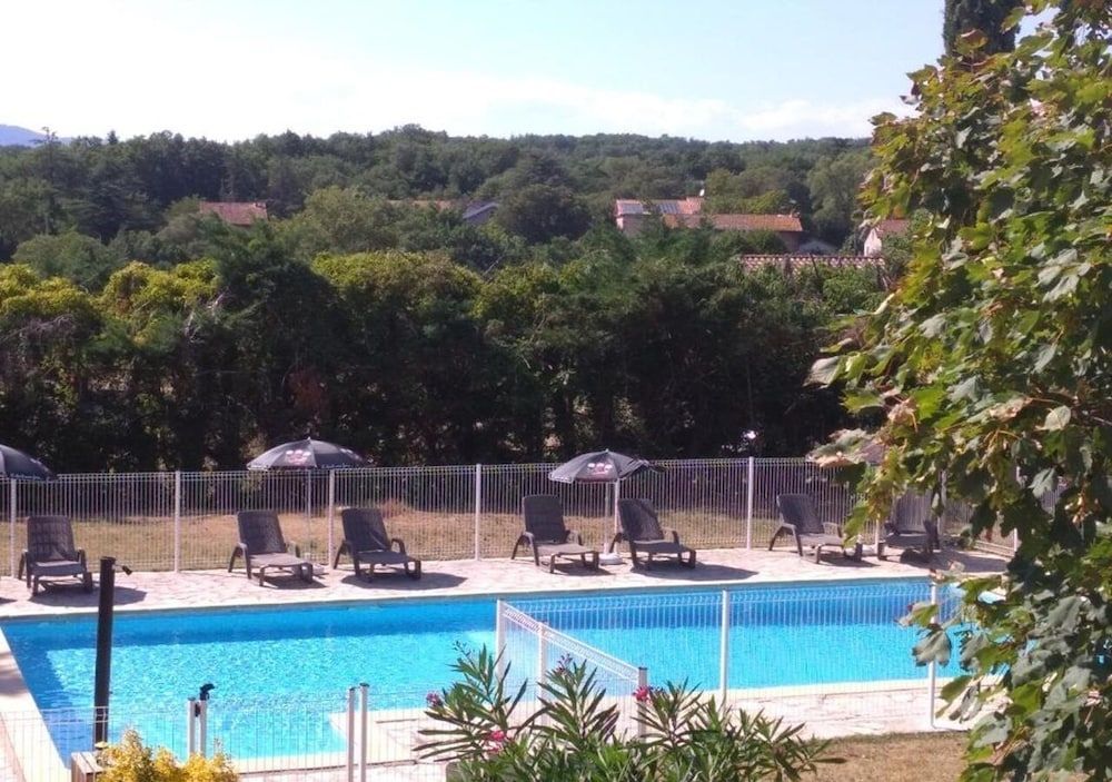 Hotel Les Voyageurs - Vogüé 1