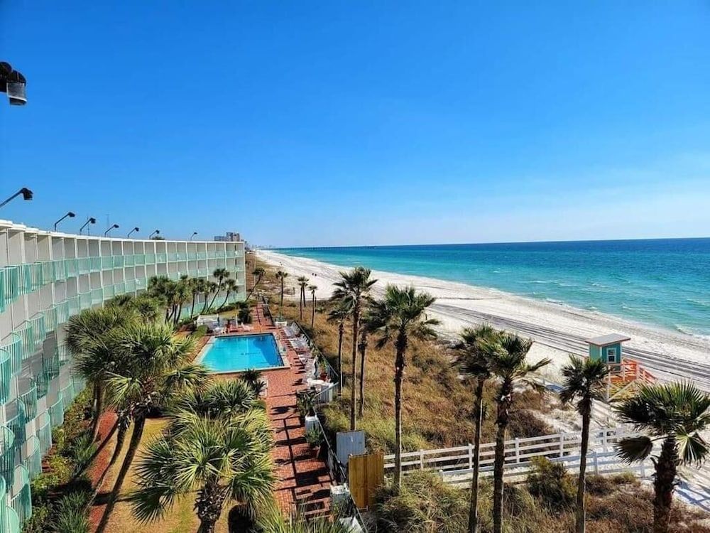 Casa Loma Panama City Beach - Beachfront 1