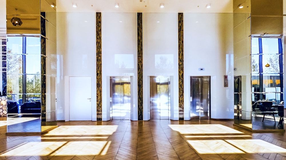 Union Plaza Hotel 2