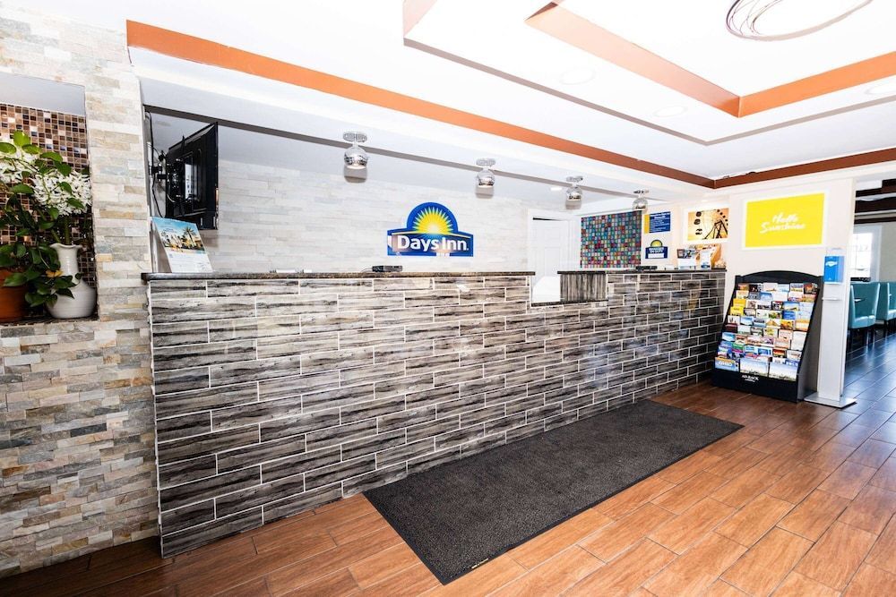 Days Inn by Wyndham Sharonville 1