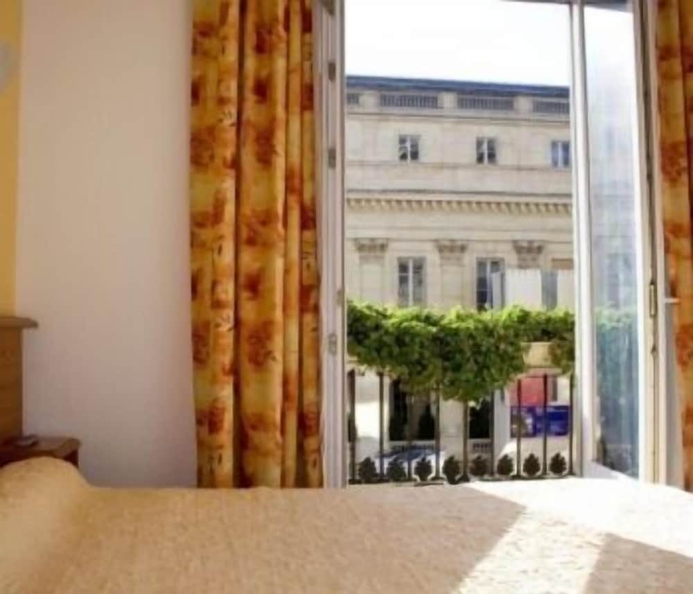 Hotel de L'Opéra 2