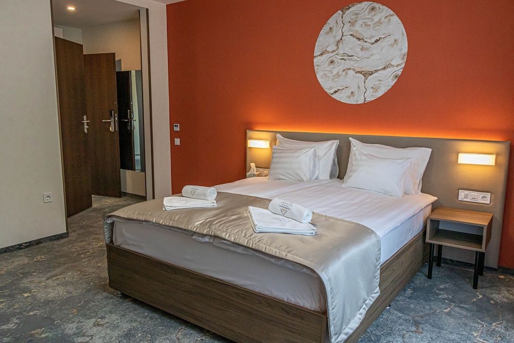 Hotel Crystal 1