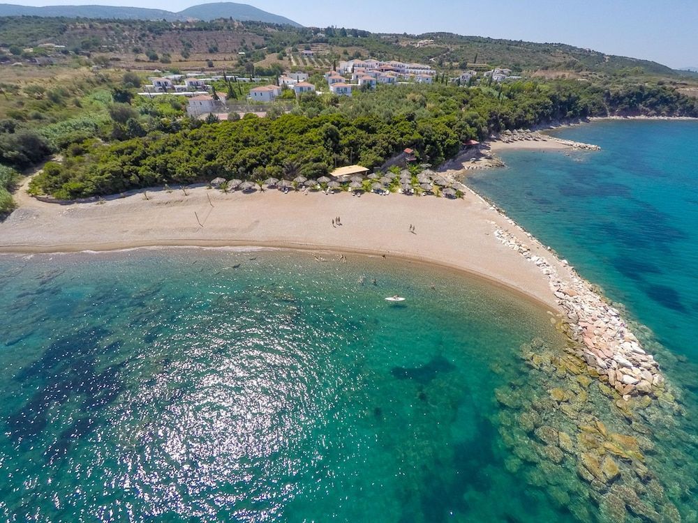 Sunrise Village Beach Hotel 1