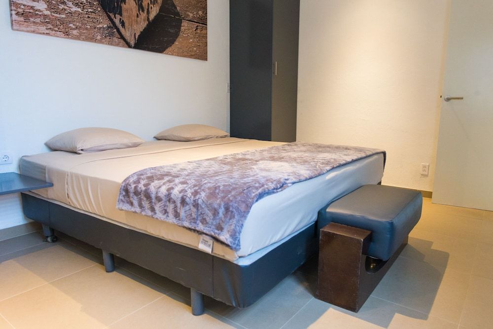 Bubali Luxury Apartments - Adults Only - Wheelchair Friendly 2