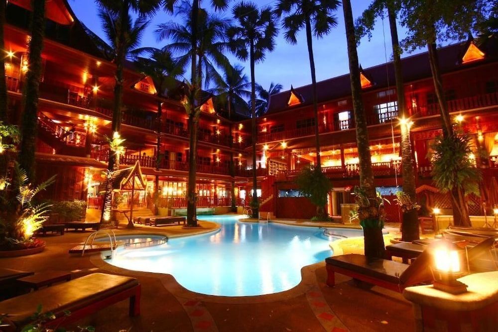 Royal Phawadee Village Patong - 2 Minutes walk to the beach 1