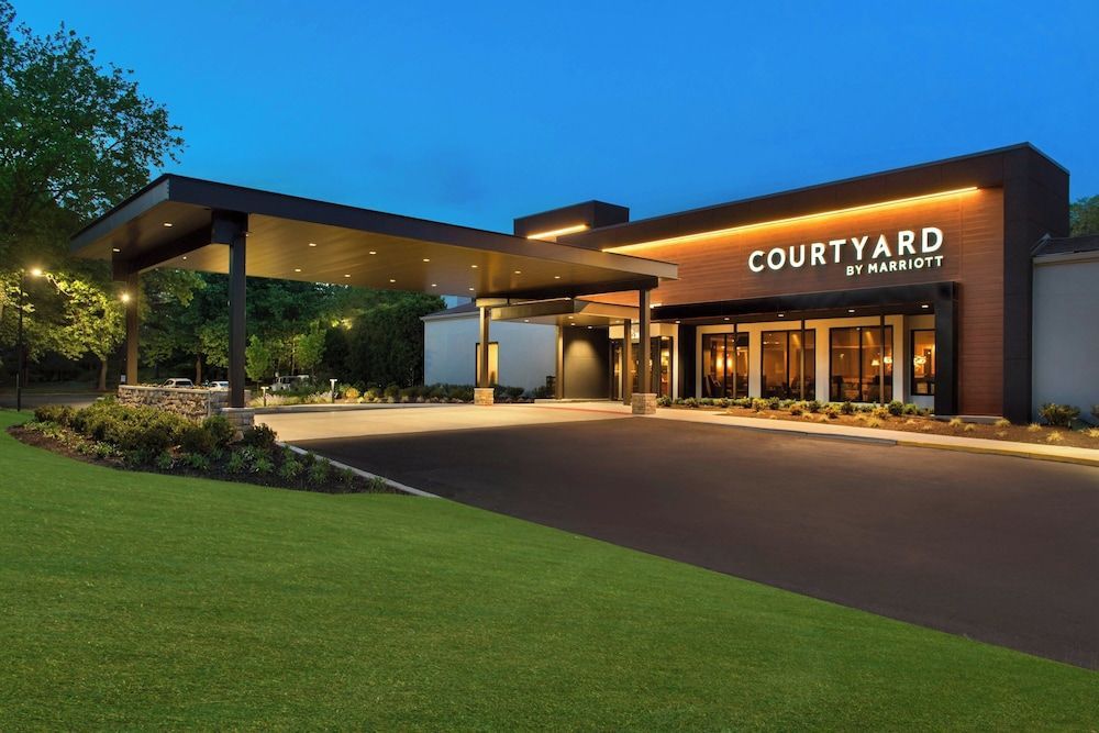 Courtyard by Marriott Lincroft Red Bank 1