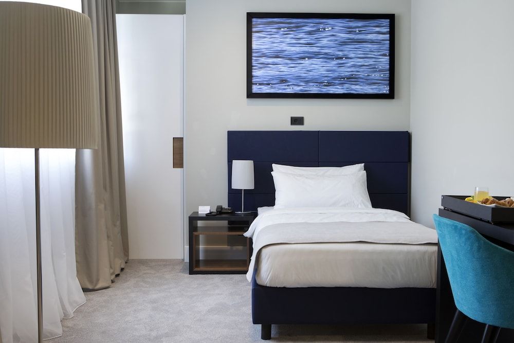 Marvie Hotel & Health 2